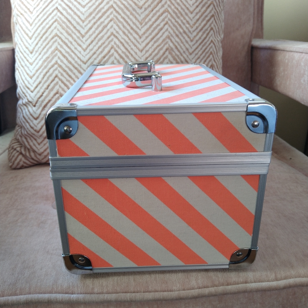 Makeup case - Picture 7 of 9